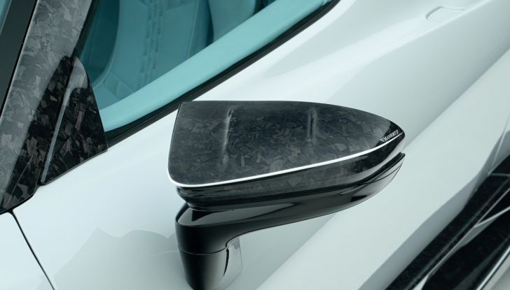 Mansory F9XX Tempesta Celeste: 1100 CV per la Ferrari SF90 Spider - Foto 14 di 22