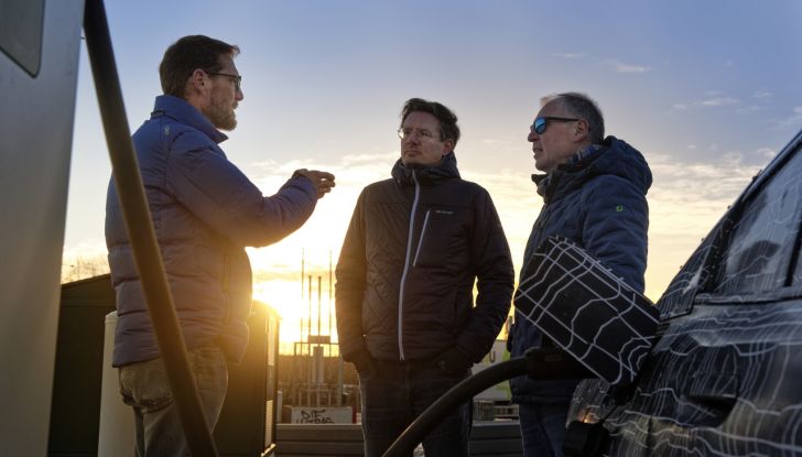 BMW i5: la prima Serie 5 100% elettrica conclude i test invernali - Foto 73 di 89