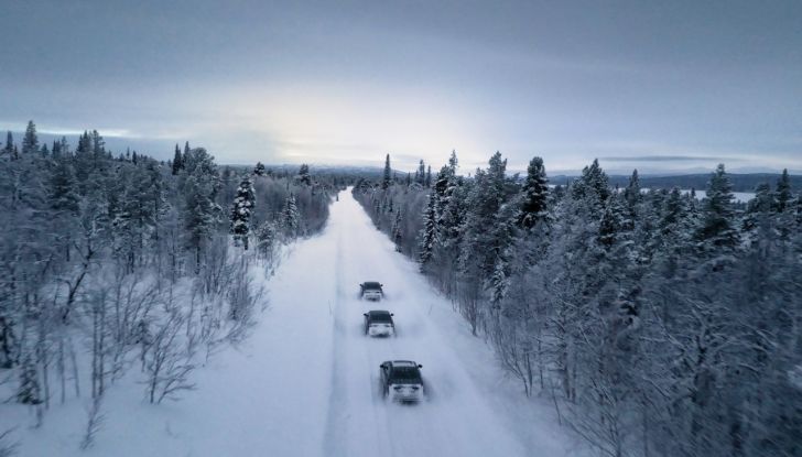 BMW i5: la prima Serie 5 100% elettrica conclude i test invernali - Foto 57 di 89