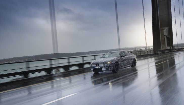 BMW i5: la prima Serie 5 100% elettrica conclude i test invernali - Foto 84 di 89