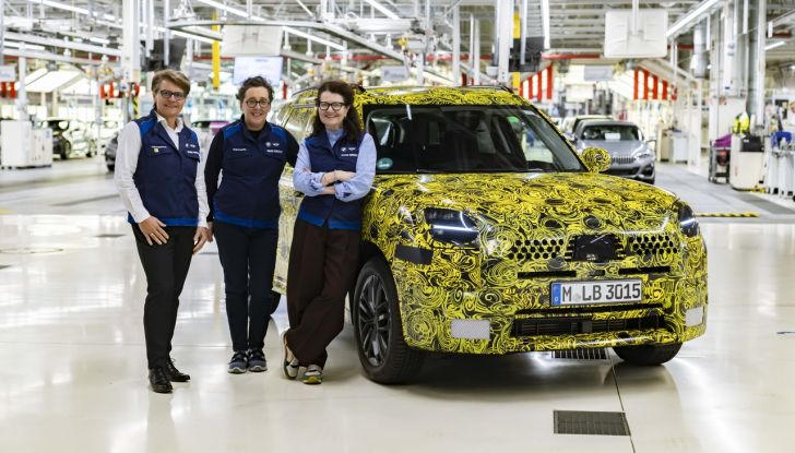 Mini Countryman: la nuova generazione elettrica verrà prodotta a Lipsia - Foto 18 di 36