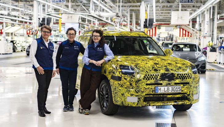 Mini Countryman: la nuova generazione elettrica verrà prodotta a Lipsia - Foto 17 di 36
