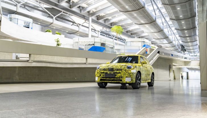 Mini Countryman: la nuova generazione elettrica verrà prodotta a Lipsia - Foto 31 di 36