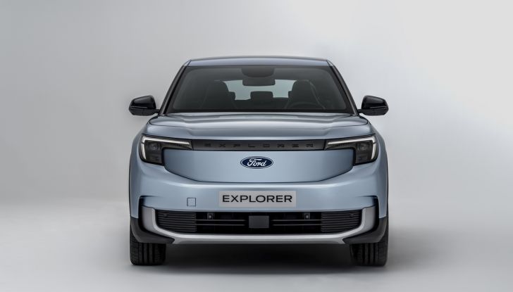 Ford Explorer EV: il lancio è stato posticipato a metà 2024 - Foto 25 di 38