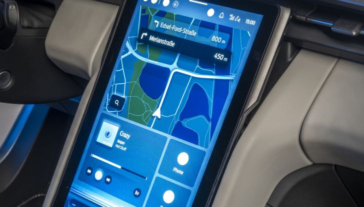 Ford Explorer EV: il lancio è stato posticipato a metà 2024 - Foto 18 di 38