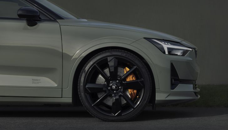 Polestar lancia l’edizione speciale Polestar 2 BST edition 230 - Foto 7 di 38