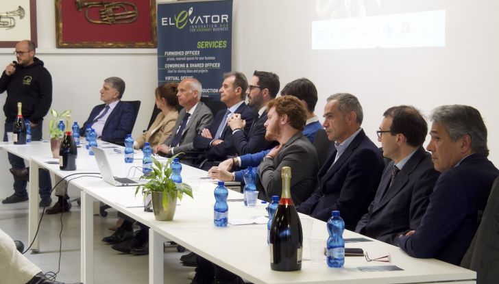 Vantaggi, opportunità e prospettive future delle auto elettriche - Foto 2 di 20