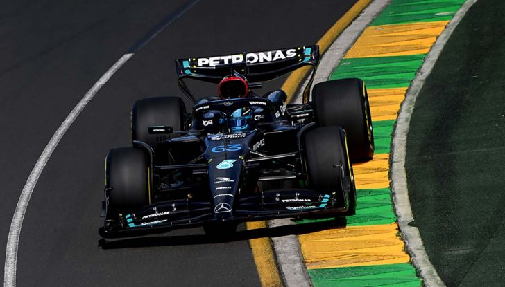 F1 2023, GP Australia: pole position Red Bull con Verstappen, insegue Mercedes - Foto 2 di 10