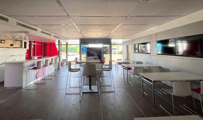 Il regalo perfetto per un appassionato di F1? Il motorhome della Force India! - Foto 7 di 7