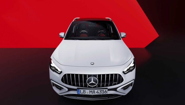 Mercedes GLA 2023: il restyling è all’insegna del mild-hybrid 48V - Foto 9 di 9