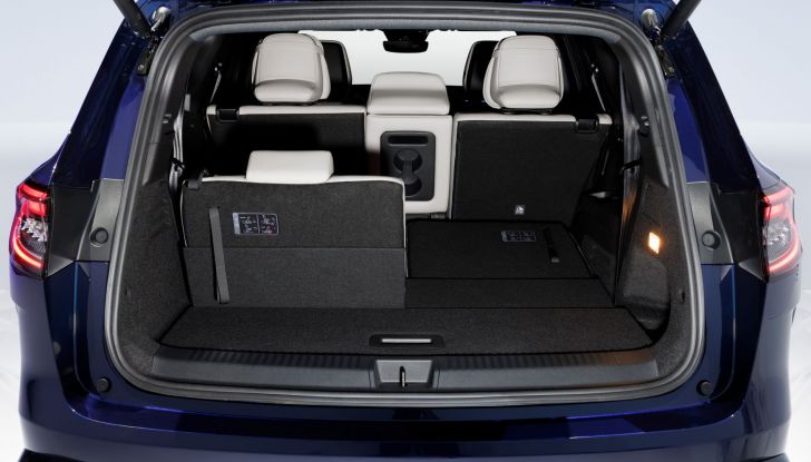 Nuova Renault Espace Hybrid 2023: la multispazio è diventata un SUV! - Foto 5 di 11