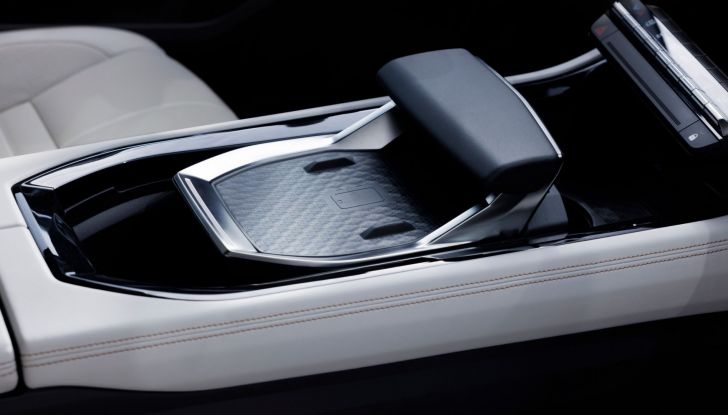 Nuova Renault Espace Hybrid 2023: la multispazio è diventata un SUV! - Foto 9 di 11