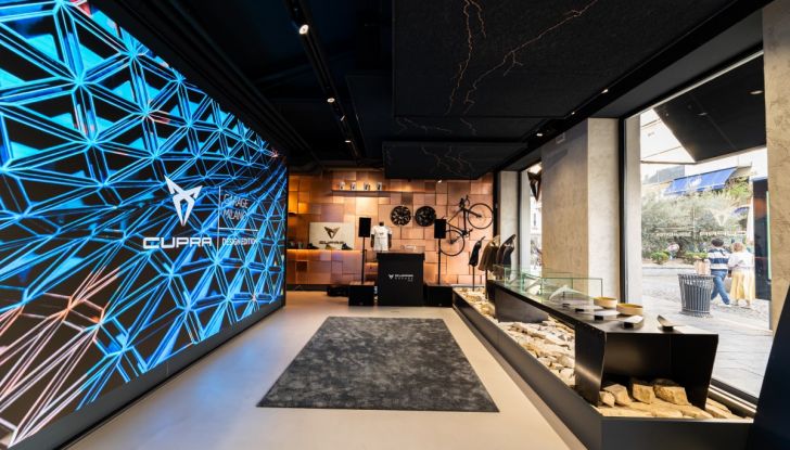 Cupra alla Milano Design Week reinterpreta gli interni dell’auto con materiali e tecnologie innovative - Foto 6 di 18