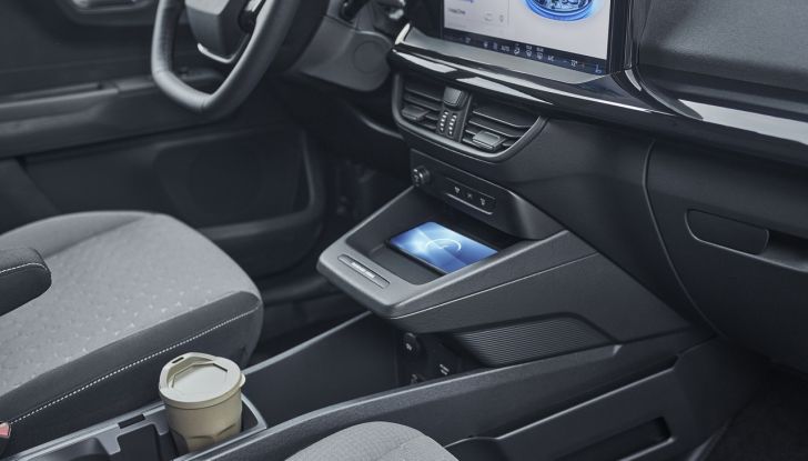 Ford E-Transit Courier: debutta il nuovo veicolo commerciale elettrico - Foto 12 di 26