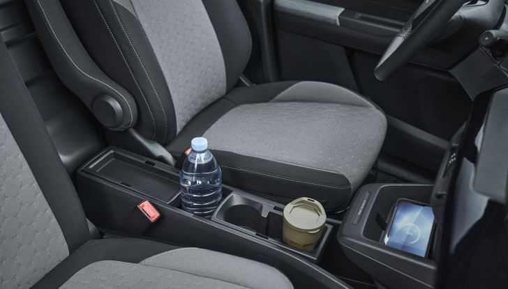 Ford E-Transit Courier: debutta il nuovo veicolo commerciale elettrico - Foto 10 di 26