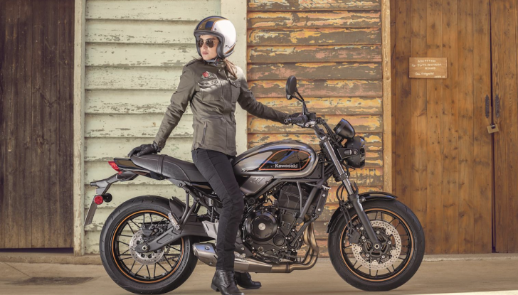 Kawasaki Z650RS: il kit heritage è in omaggio - Foto 2 di 11