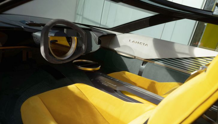 Lancia Gamma, la nuova top di gamma del brand avrà 700 km di autonomia - Foto 5 di 12