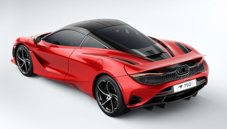McLaren 750S: debutta la supercar più leggera e potente del marchio - Foto 17 di 75
