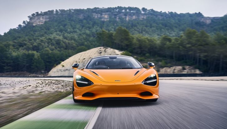 McLaren 750S: debutta la supercar più leggera e potente del marchio - Foto 59 di 75