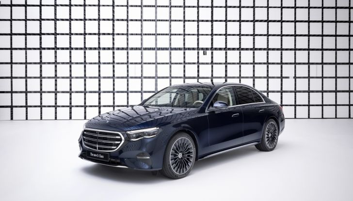 Mercedes Classe E 2024: caratteristiche e motori della nuova generazione - Foto 113 di 124