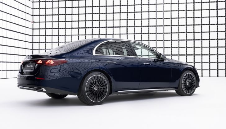 Mercedes Classe E 2024: caratteristiche e motori della nuova generazione - Foto 114 di 124