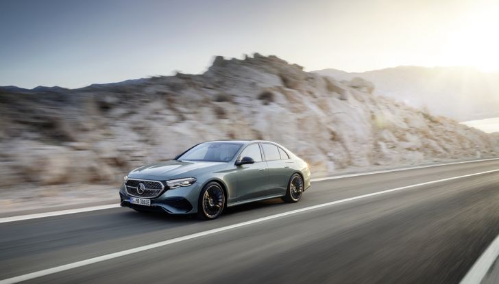 Mercedes Classe E 2024: caratteristiche e motori della nuova generazione - Foto 46 di 124