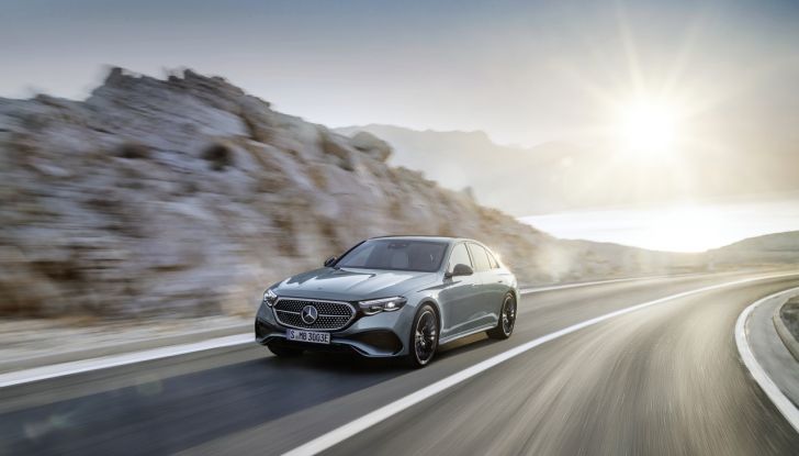 Mercedes Classe E 2024: caratteristiche e motori della nuova generazione - Foto 47 di 124