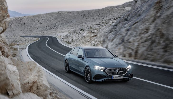 Mercedes Classe E 2024: caratteristiche e motori della nuova generazione - Foto 51 di 124