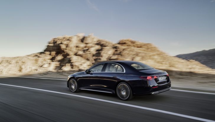 Mercedes Classe E 2024: caratteristiche e motori della nuova generazione - Foto 7 di 124