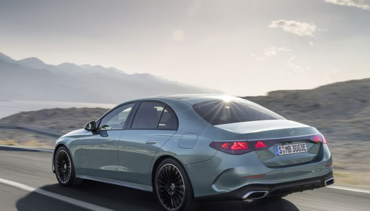 Mercedes Classe E 2024: caratteristiche e motori della nuova generazione - Foto 61 di 124