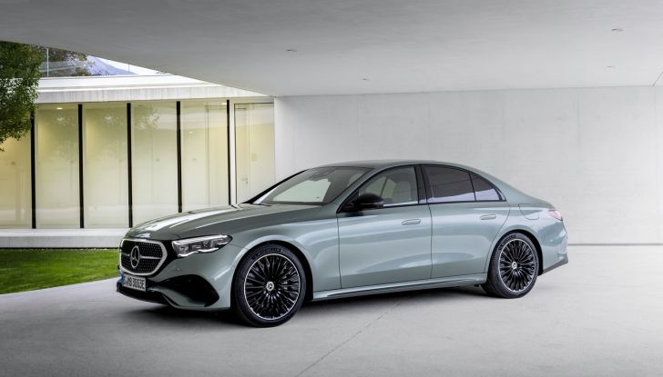 Mercedes Classe E 2024: caratteristiche e motori della nuova generazione - Foto 66 di 124