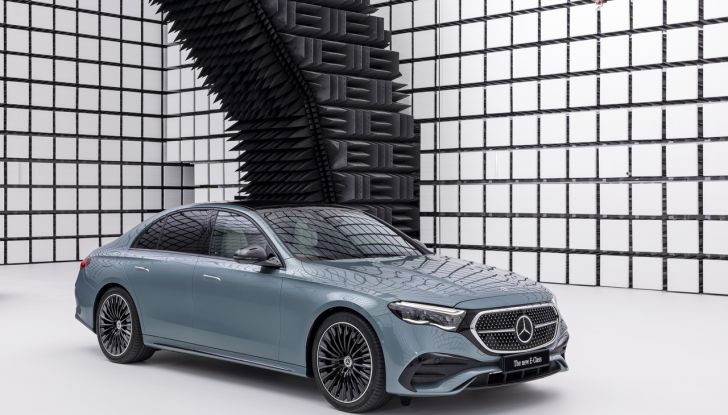 Mercedes Classe E 2024: caratteristiche e motori della nuova generazione - Foto 86 di 124
