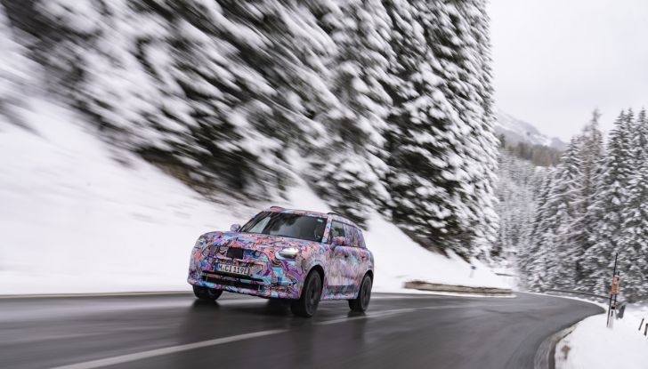 Mini Countryman 2024: prime immagini ufficiali della nuova generazione - Foto 30 di 37