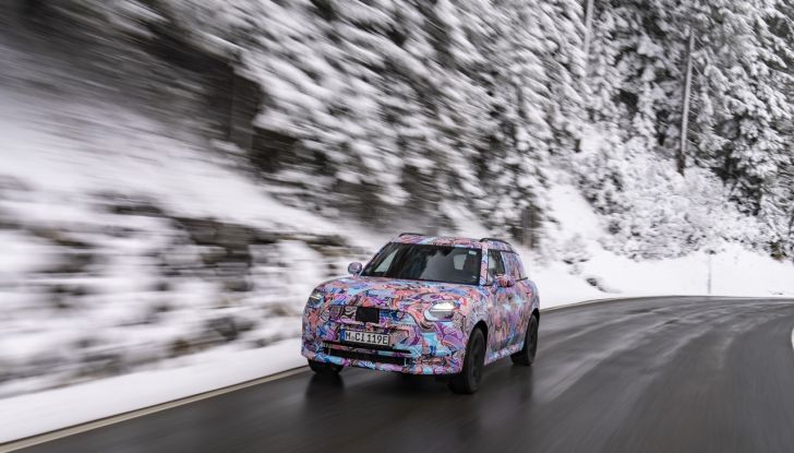 Mini Countryman 2024: prime immagini ufficiali della nuova generazione - Foto 32 di 37