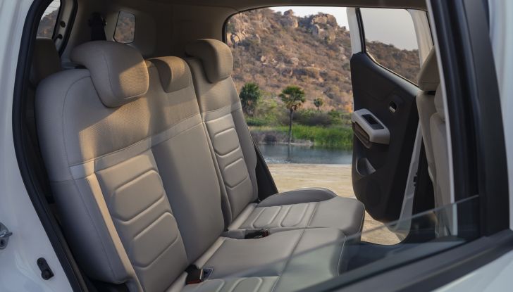 Nuovo Citroën C3 Aircross: debutta il SUV a sette posti di segmento B - Foto 18 di 25