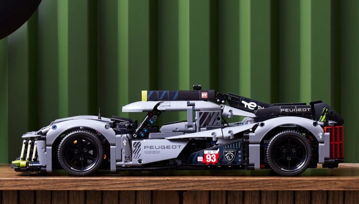 Peugeot 9X8 LEGO Technic