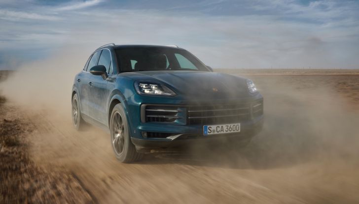 Porsche Cayenne MY2024: motori, design, allestimenti e prezzi - Foto 20 di 48