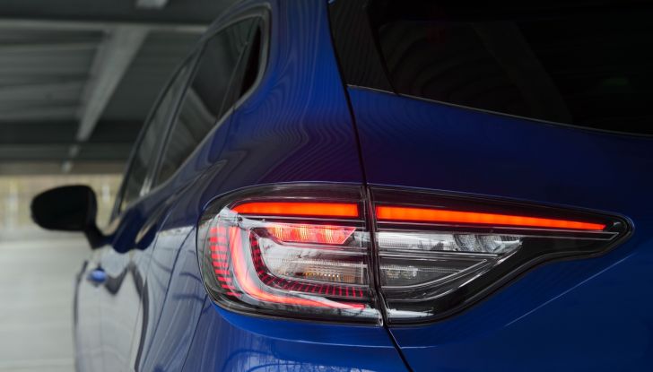 Nuova Renault Clio: si aprono gli ordini in Italia in tre allestimenti - Foto 15 di 37