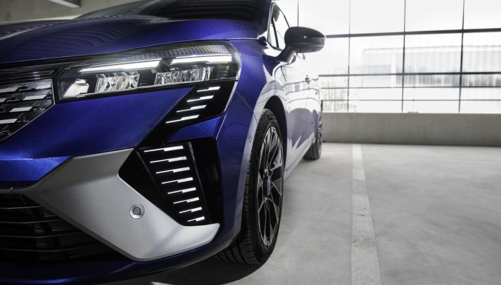 Nuova Renault Clio: si aprono gli ordini in Italia in tre allestimenti - Foto 16 di 37