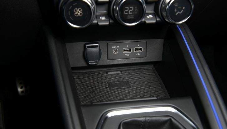 Nuova Renault Clio: si aprono gli ordini in Italia in tre allestimenti - Foto 33 di 37