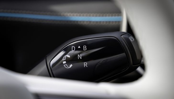 Volkswagen ID.7: prime immagini ufficiali della berlina elettrica - Foto 19 di 46