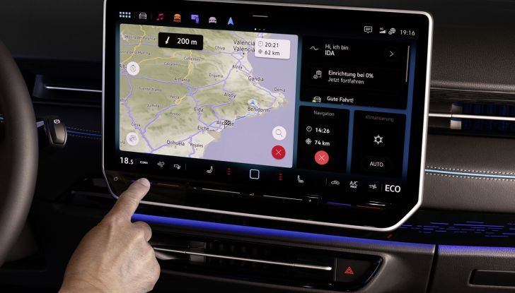 Volkswagen ID.7: prime immagini ufficiali della berlina elettrica - Foto 24 di 46