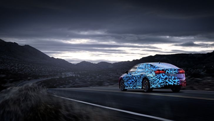 Volkswagen ID.7: ecco la nuova berlina elettrica con 700 km di autonomia - Foto 129 di 132