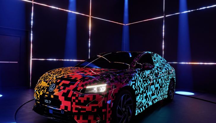 Volkswagen ID.7: ecco la nuova berlina elettrica con 700 km di autonomia - Foto 122 di 132