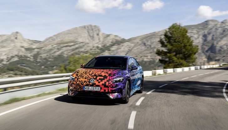 Volkswagen ID.7: ecco la nuova berlina elettrica con 700 km di autonomia - Foto 84 di 132