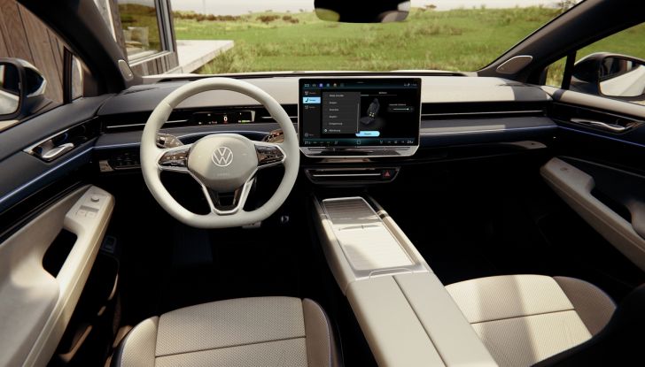 Volkswagen ID.7: prime immagini ufficiali della berlina elettrica - Foto 13 di 46