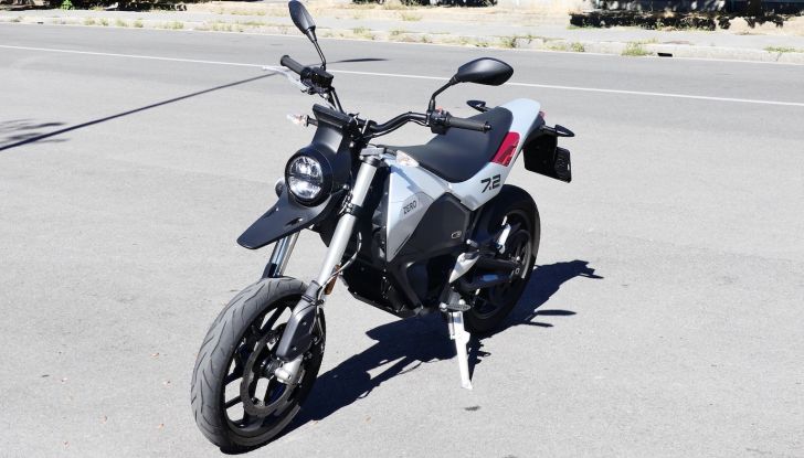 Zero Motorcycles FXE, test ride della moto elettrica dal carattere peperino - Foto 28 di 41