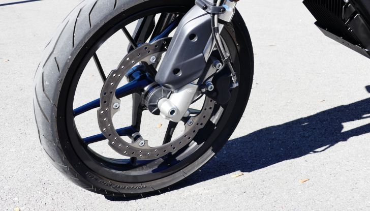 Zero Motorcycles FXE, test ride della moto elettrica dal carattere peperino - Foto 32 di 41