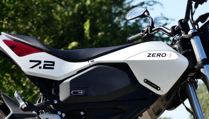 Zero Motorcycles FXE, test ride della moto elettrica dal carattere peperino - Foto 35 di 41