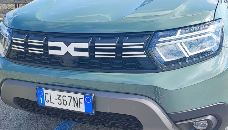 Dacia: prova su strada della gamma completa ECO-G 100 a GPL - Foto 15 di 17